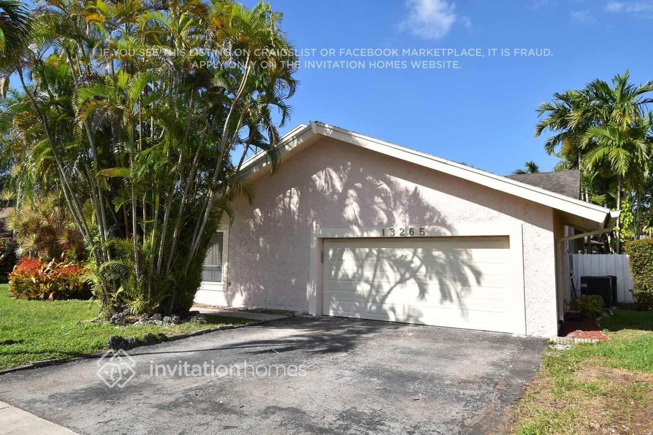 13265 Sw 96th Ter - Photo 2 of 20