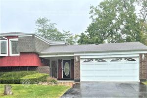 featured image of 349 Huntington Way