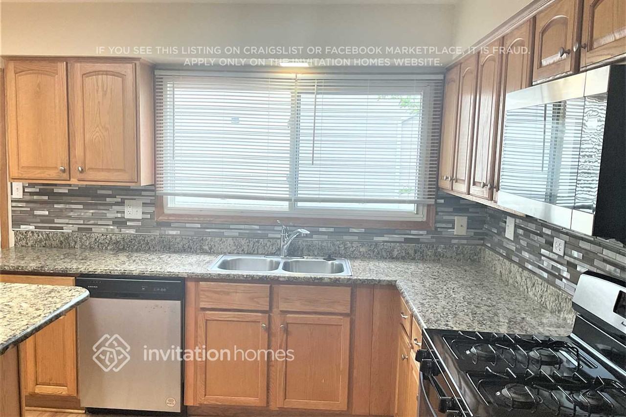 349 Huntington Way - Photo 5 of 11