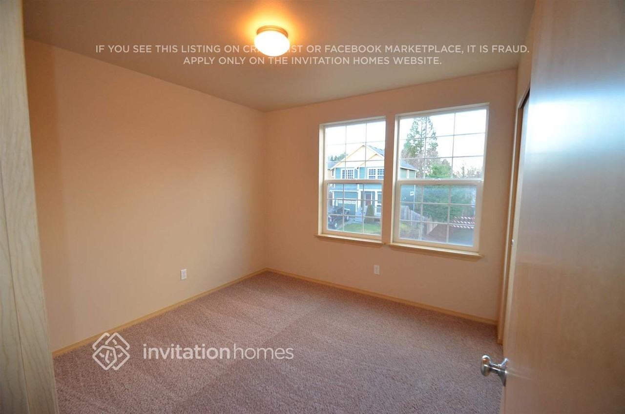 8402 4th St Ne - Photo 6 of 14