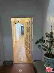 232 N La Peer Dr - Photo 2 of 8