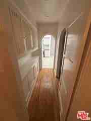 232 N La Peer Dr - Photo 7 of 8