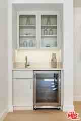 1960 Argyle Ave #1962 - Photo 6 of 8