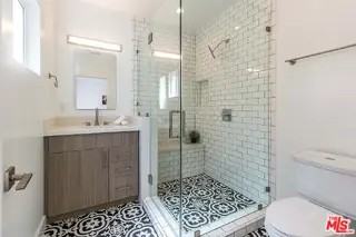 1960 Argyle Ave #1962 - Photo 7 of 8