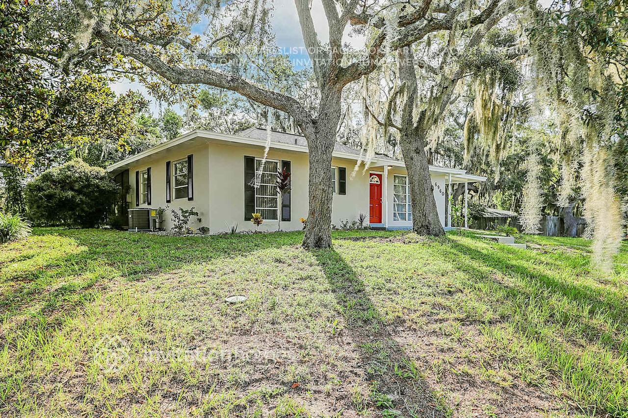 6960 Treehaven Dr - Photo 3 of 31