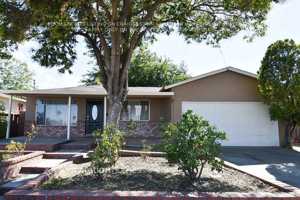 featured image of 284 Yosemite Dr