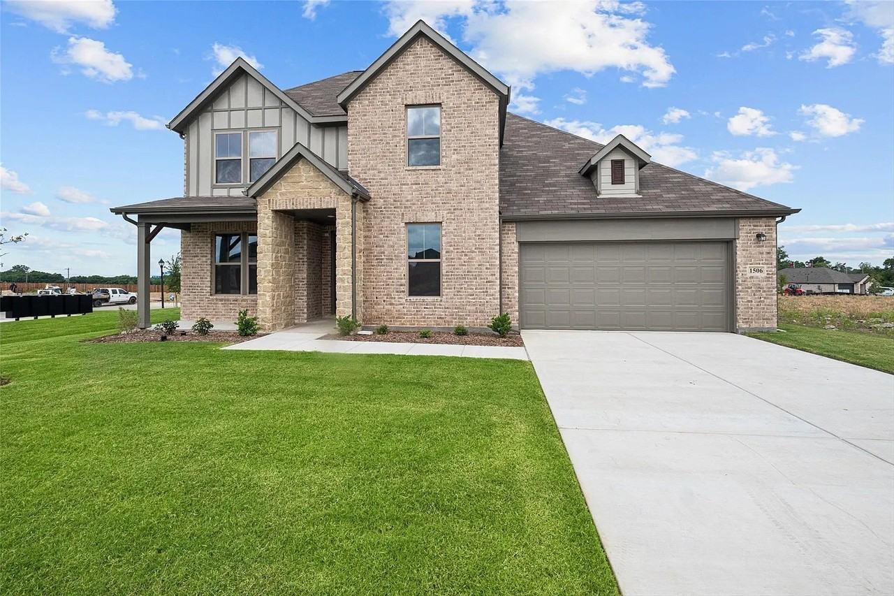 1506 Golden Meadow Dr - Photo 3 of 33