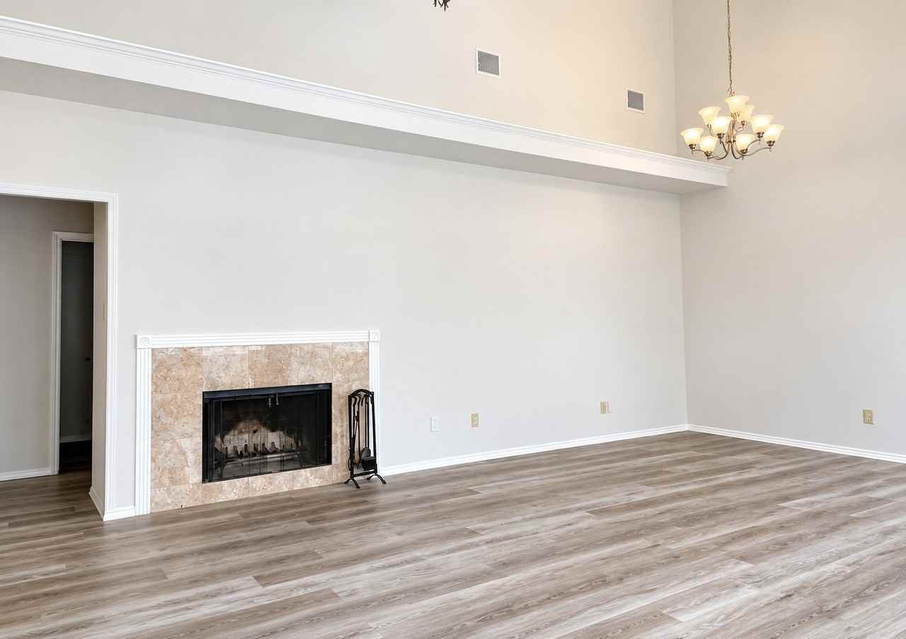 5026 Hearthcrest Dr - Photo 7 of 25