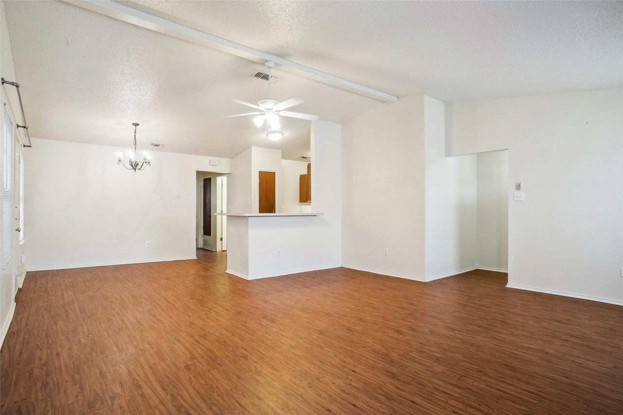 7472 Tiffany Meadows Ln - Photo 5 of 16
