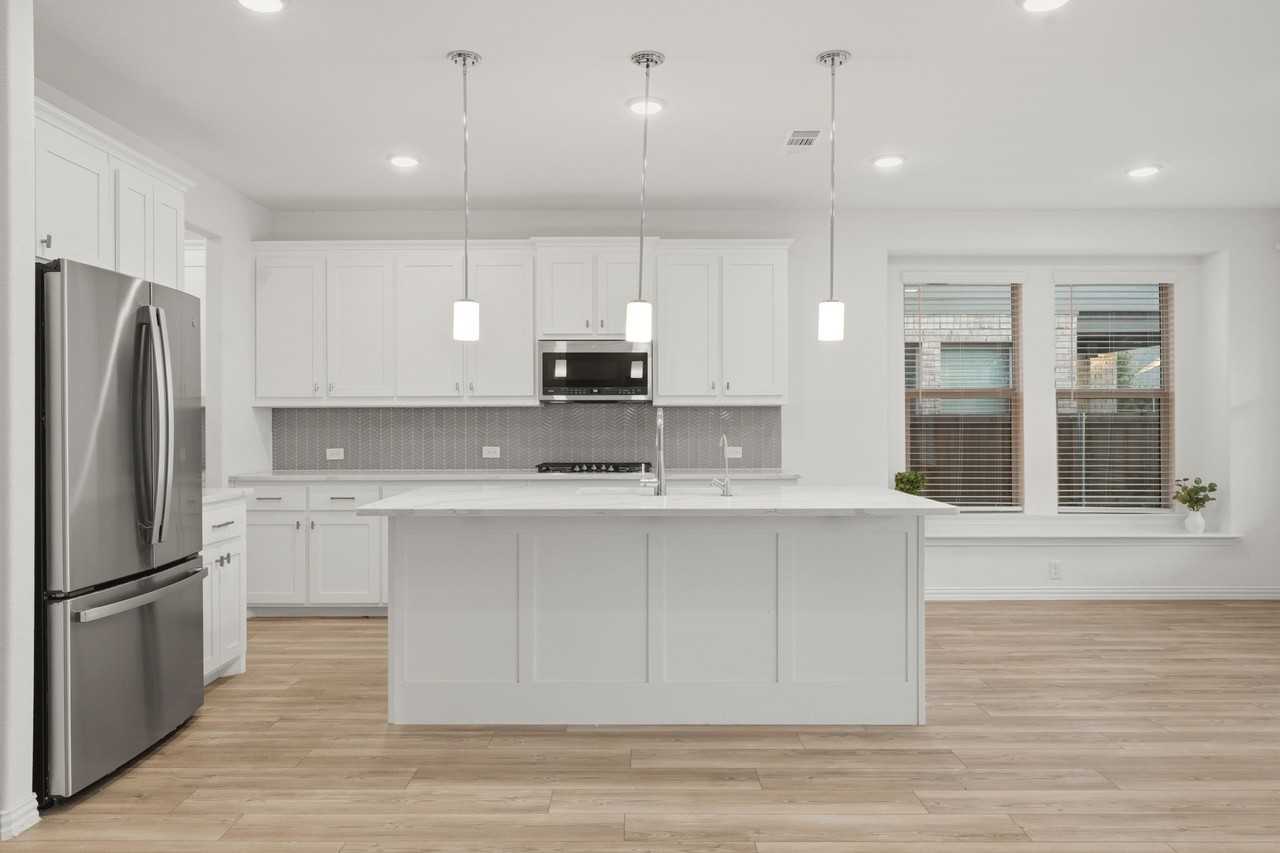 2507 Gentle Knoll Dr - Photo 5 of 40