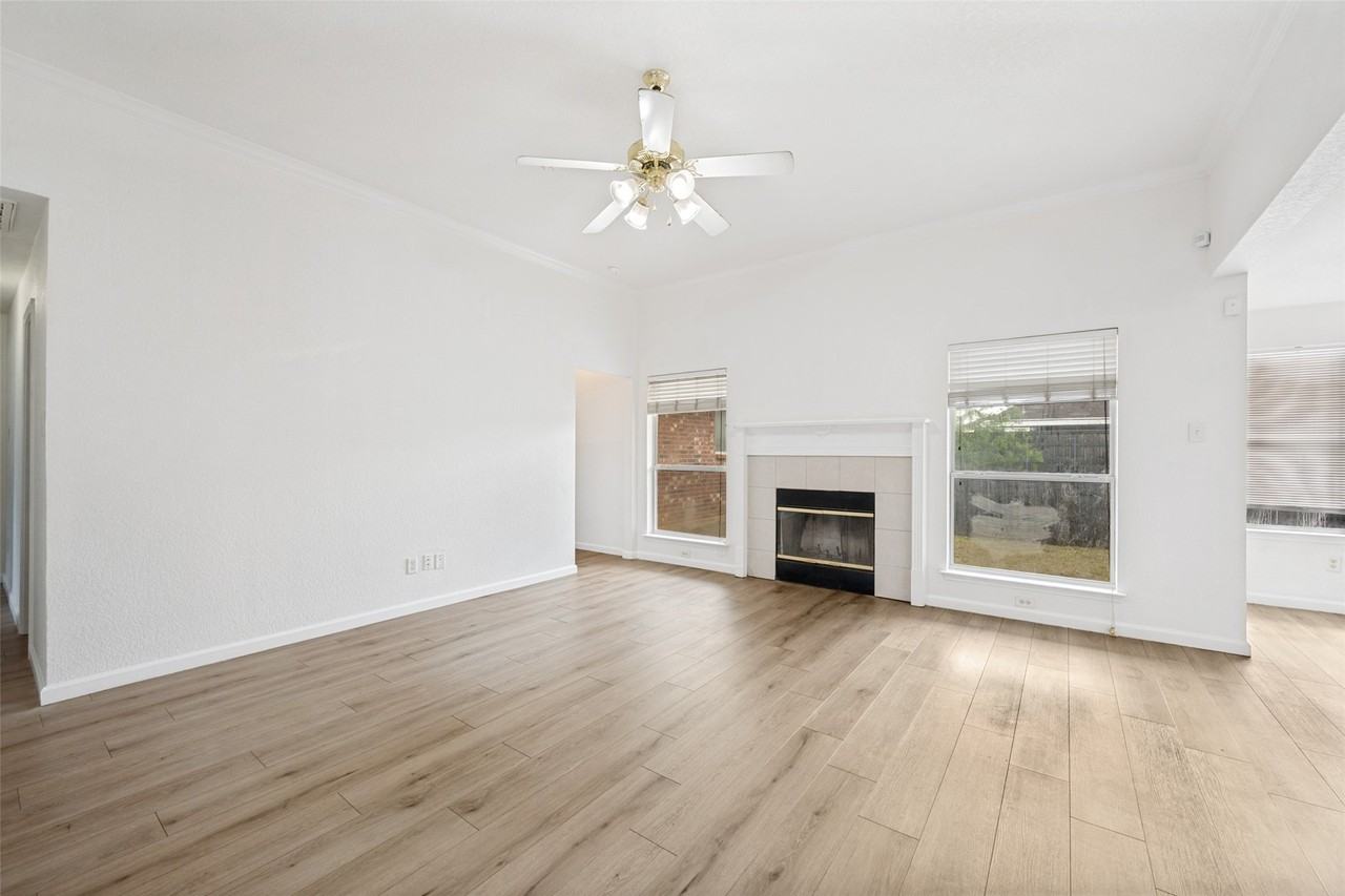 308 Rock Hill Dr - Photo 6 of 25