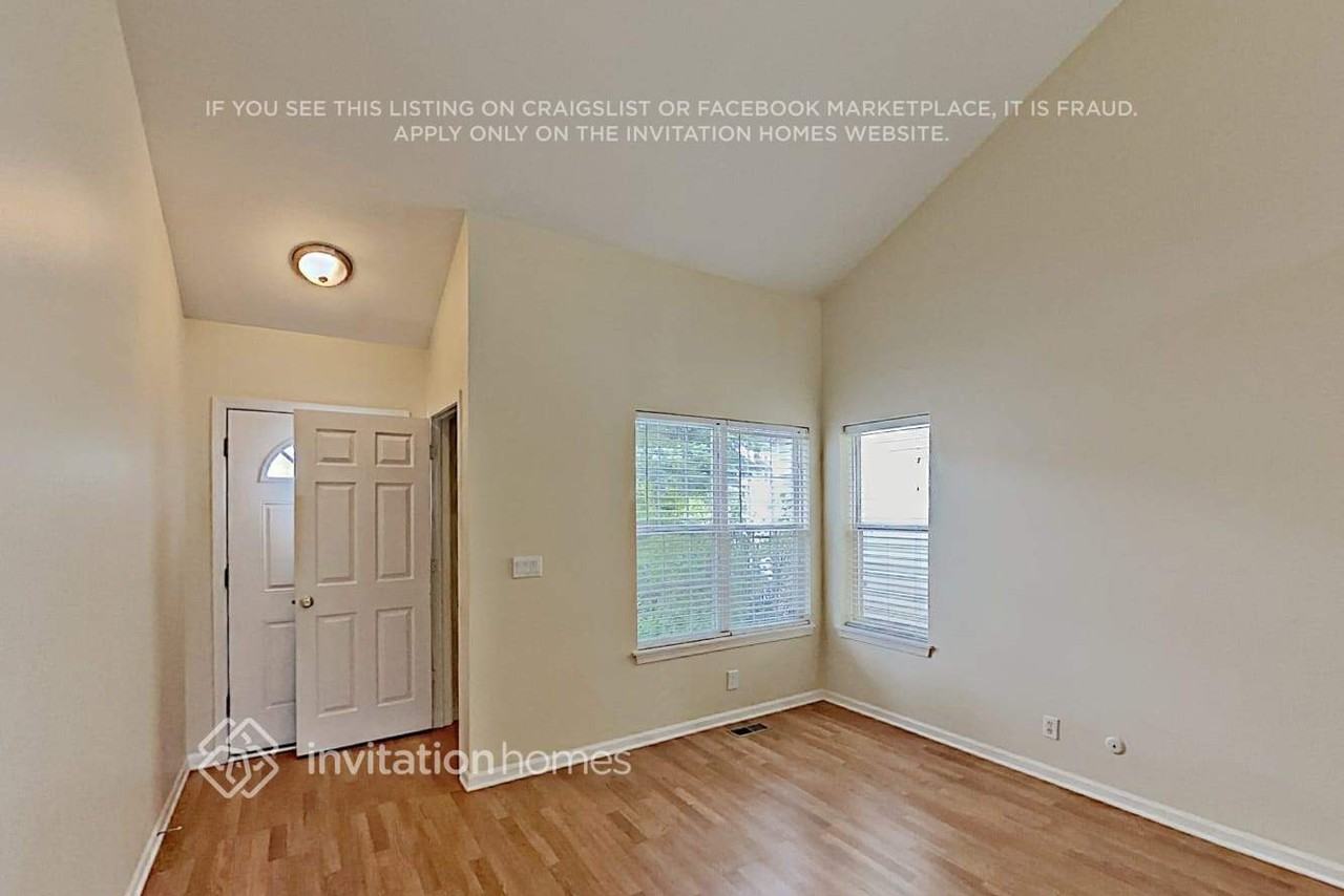 1743 Walnut Park Ln - Photo 5 of 14