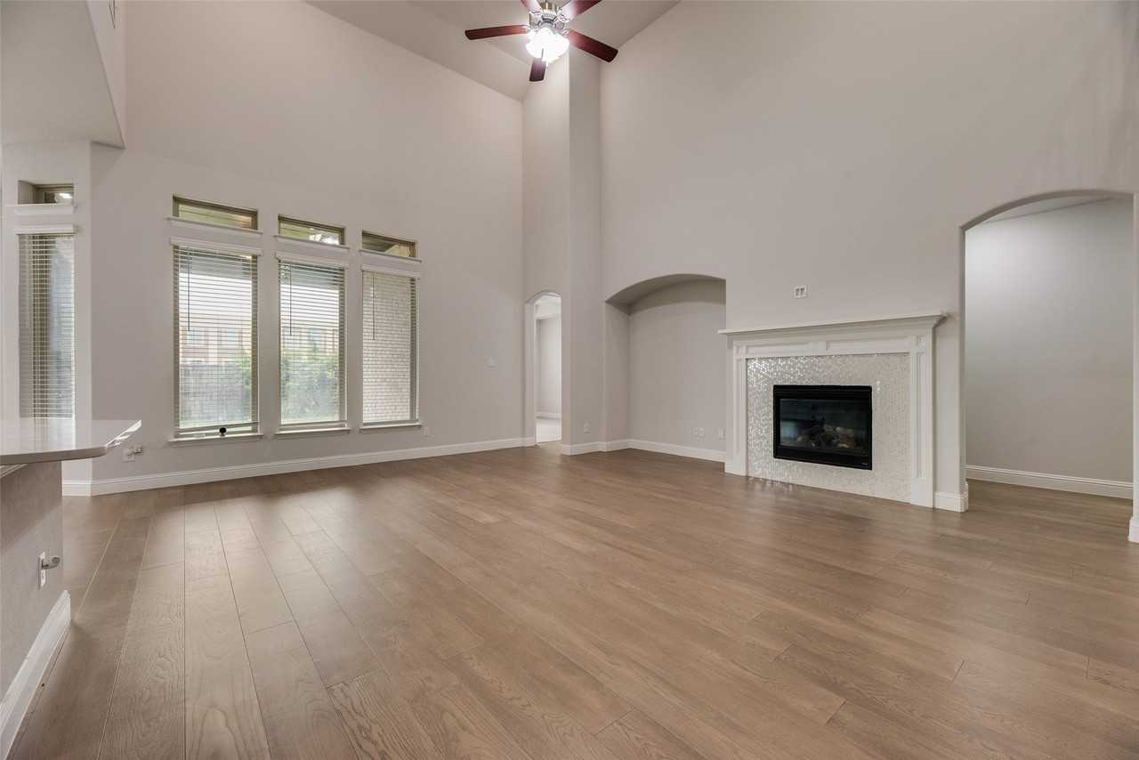 16524 Sage Crest Dr - Photo 3 of 19
