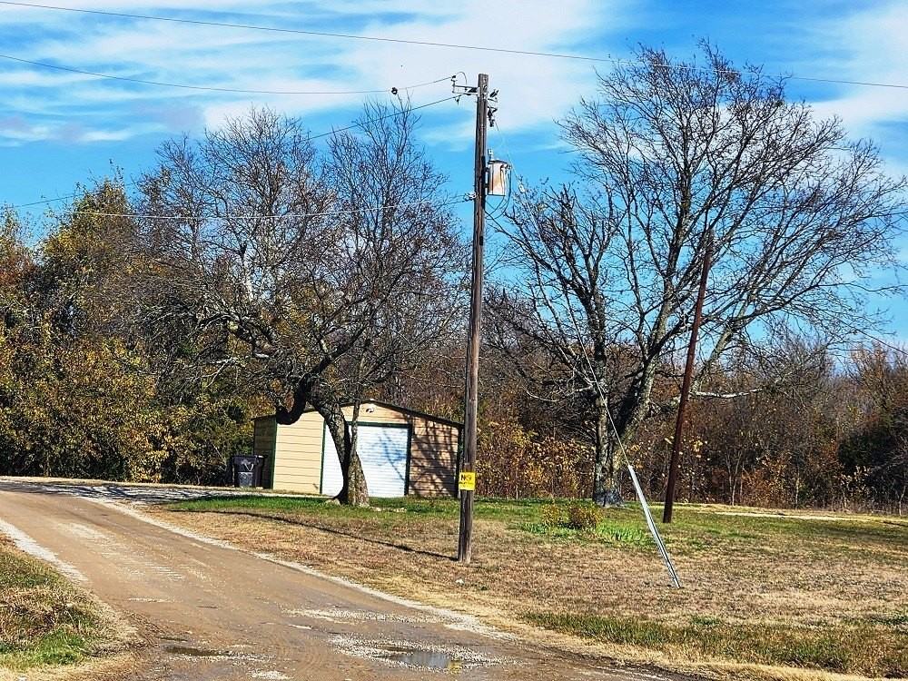 4494 N Us Highway 69 - Photo 4 of 12