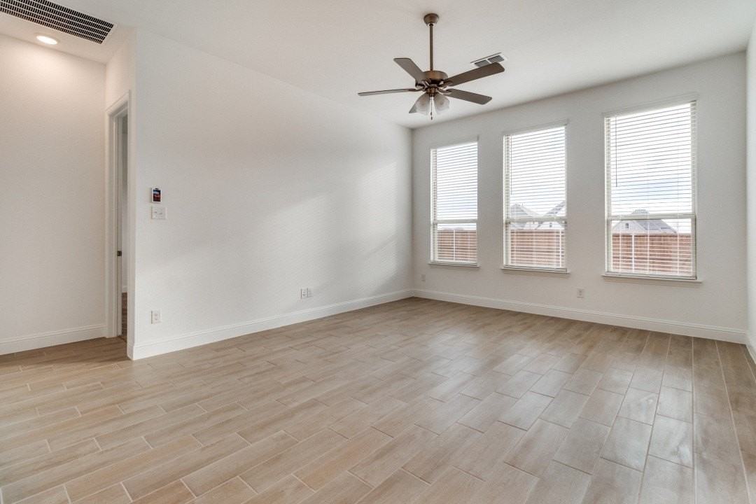 3813 Cherry Hills Dr - Photo 5 of 13