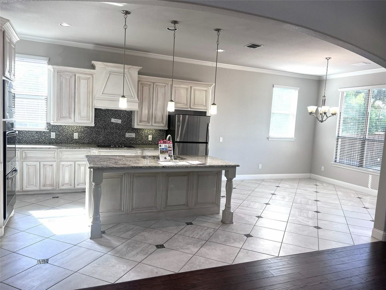870 Sagebrush Dr - Photo 4 of 18