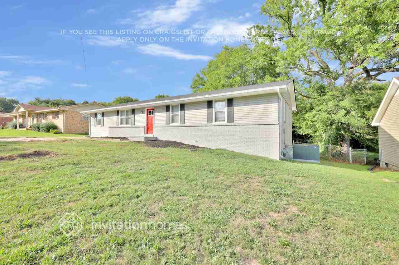 227 Evergreen Cir - Photo 3 of 28
