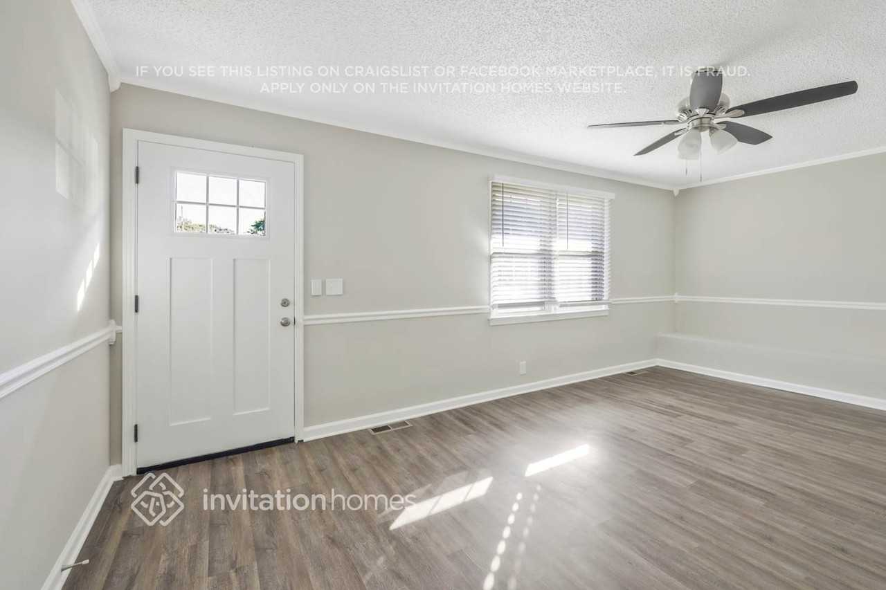 227 Evergreen Cir - Photo 4 of 28