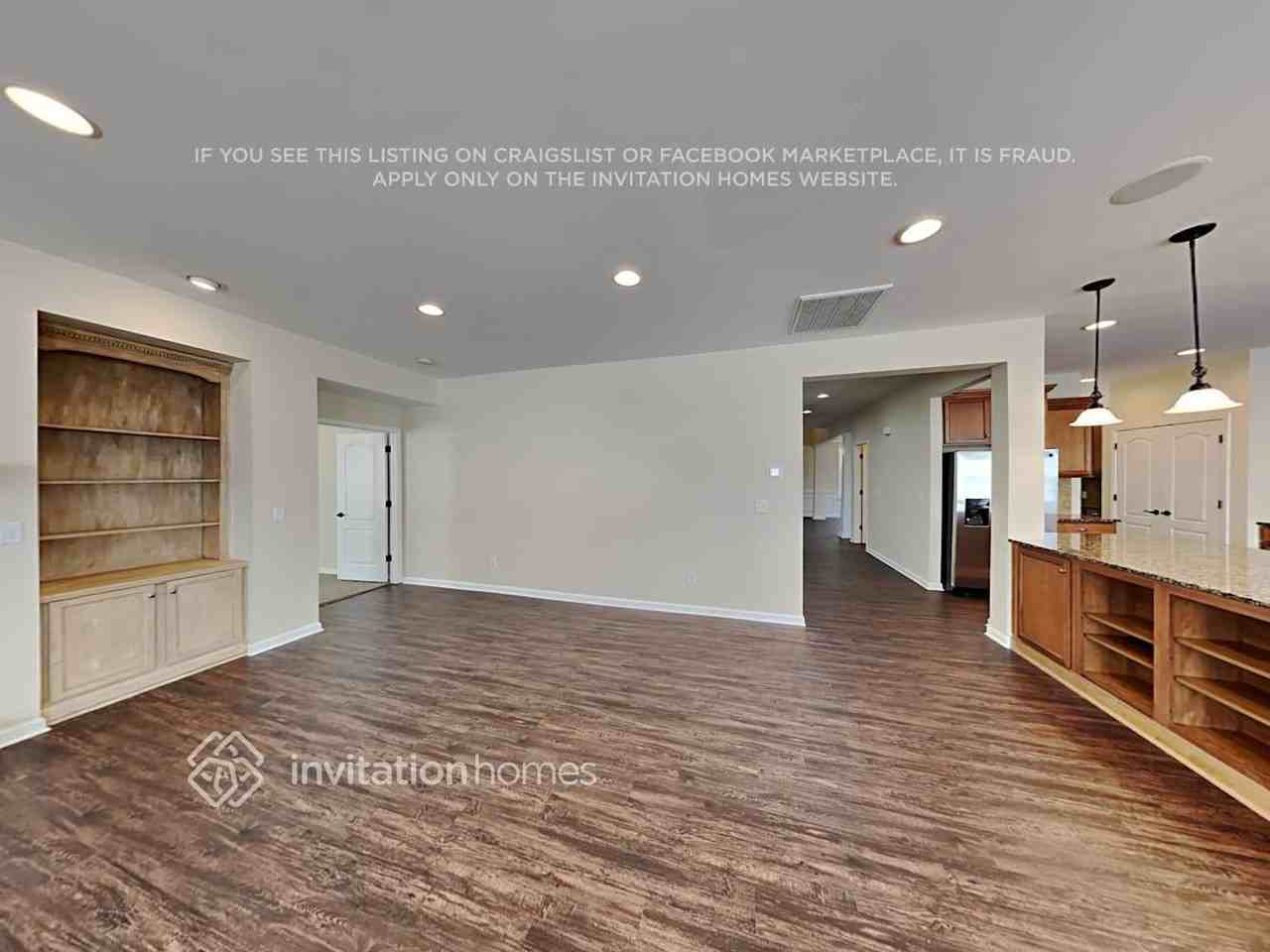 4200 Chasebrook Ln - Photo 5 of 23