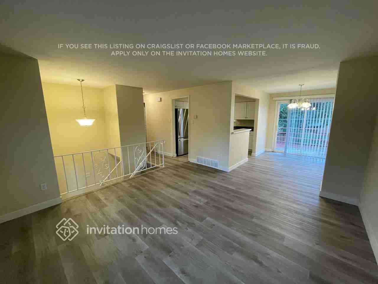 13157 E Dakota Ave - Photo 4 of 15