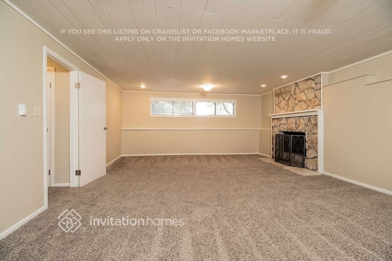 17312 57th Pl W - Photo 4 of 21