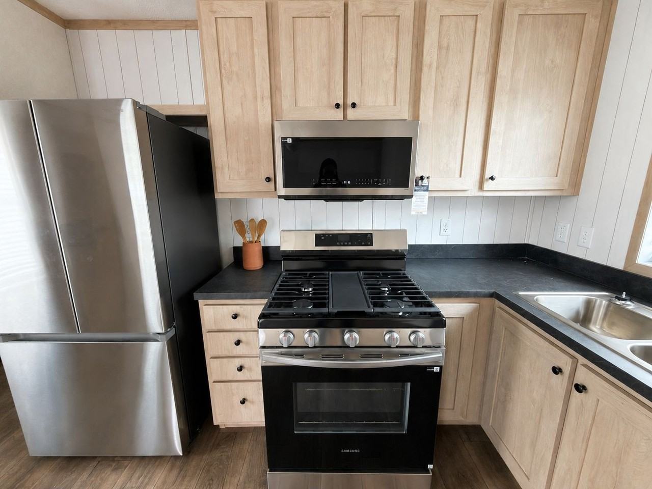 3931 N Deadwood Dr #197 - Photo 3 of 11