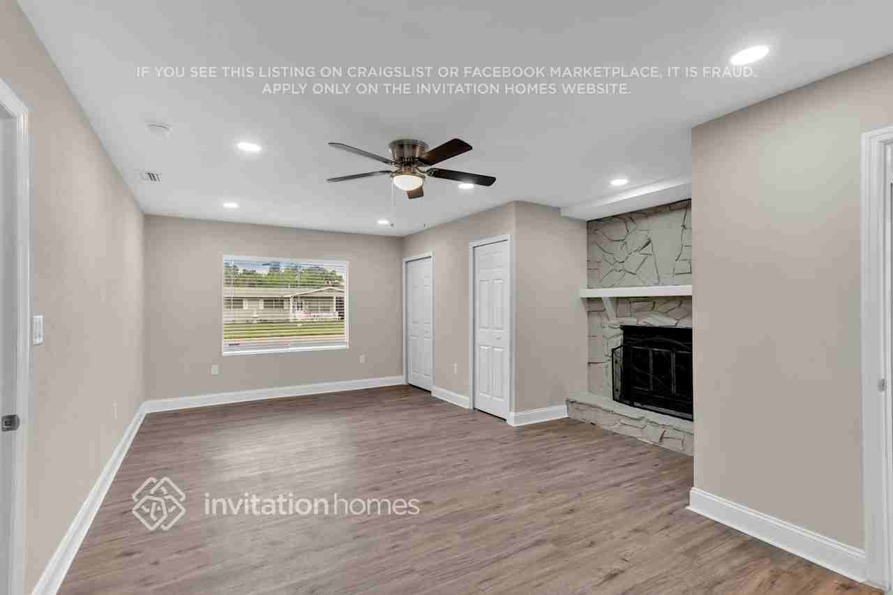 4426 W Iowa Ave - Photo 7 of 31