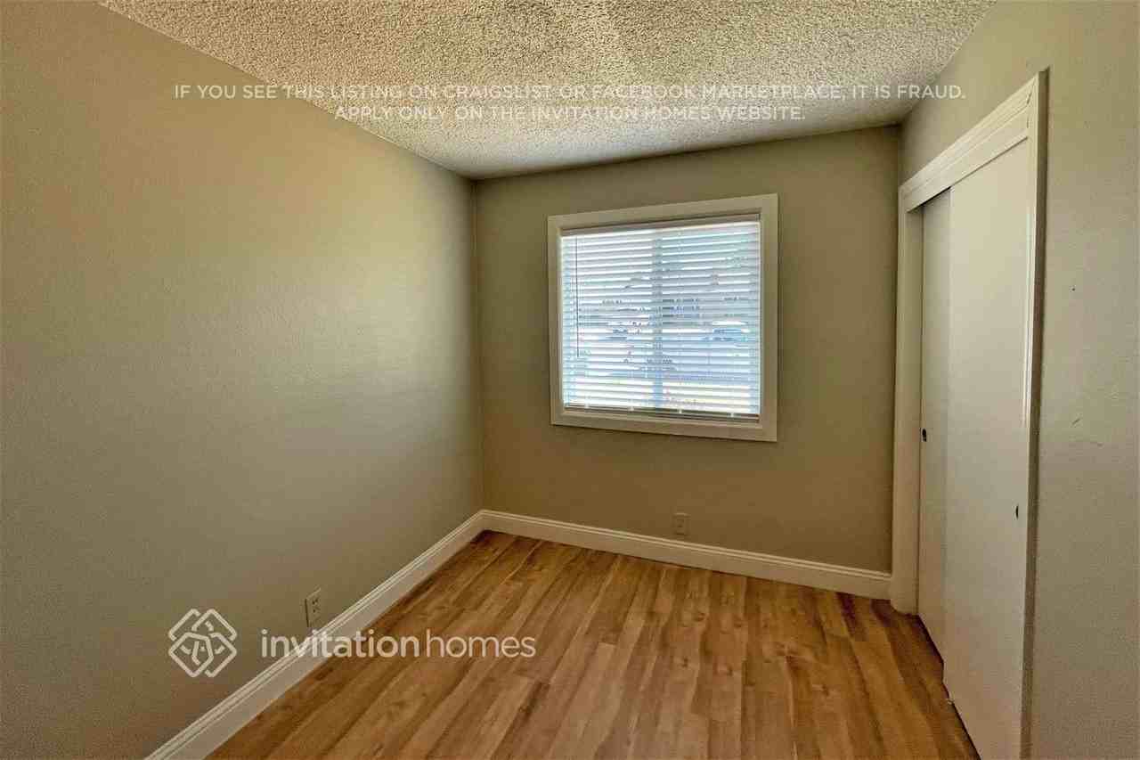 6005 N Haven Dr - Photo 6 of 10