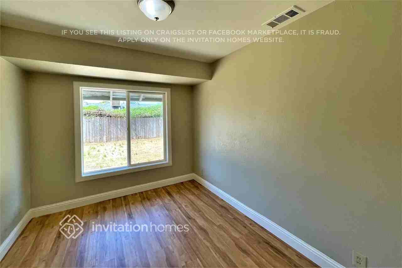 6005 N Haven Dr - Photo 7 of 10
