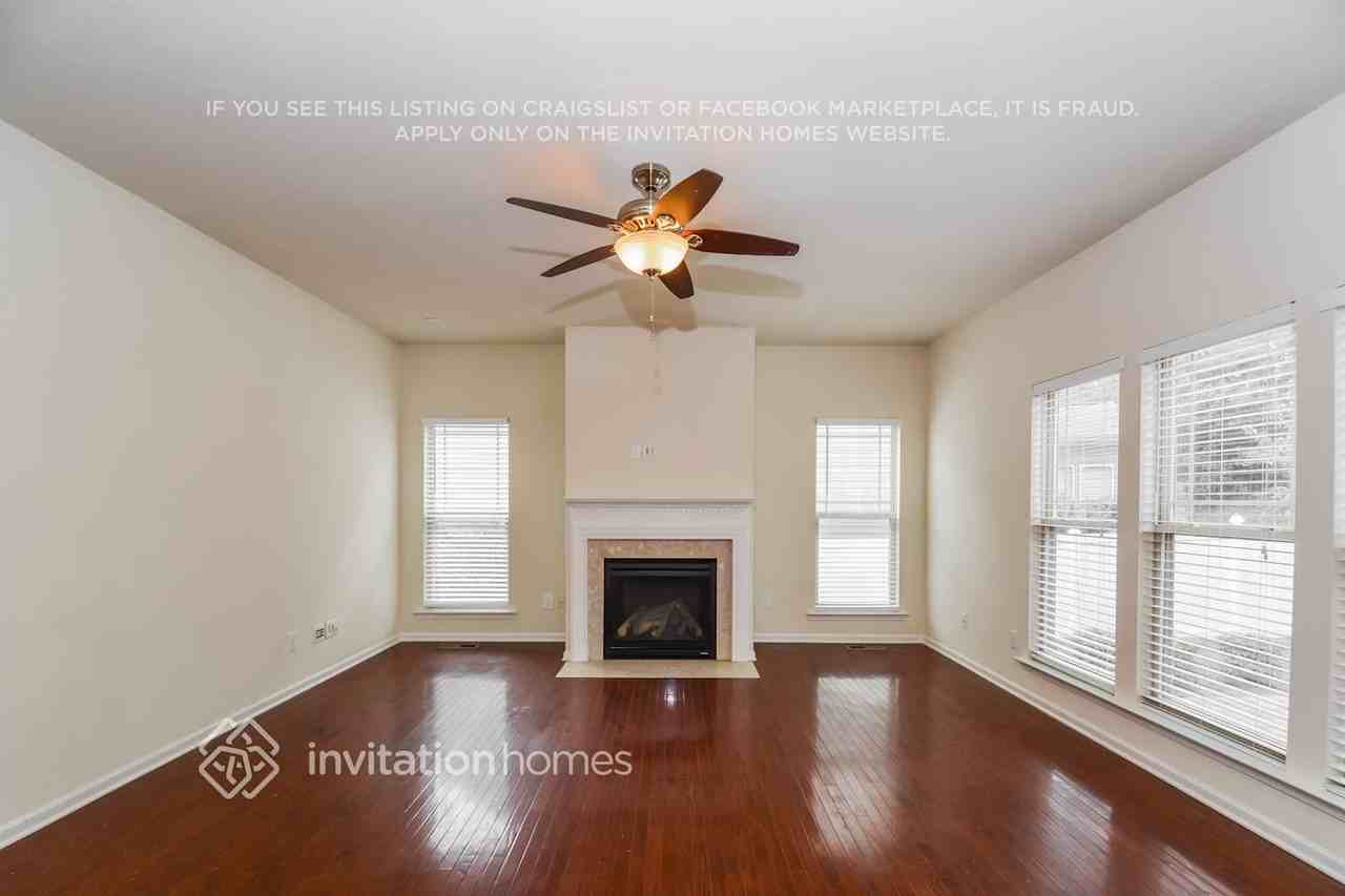 3006 Fern Cottage Ln - Photo 5 of 18