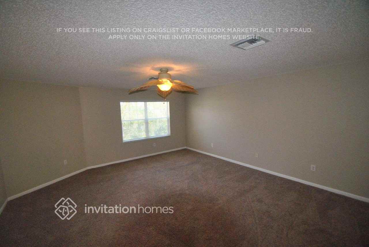 9684 Tavernier Dr - Photo 4 of 7