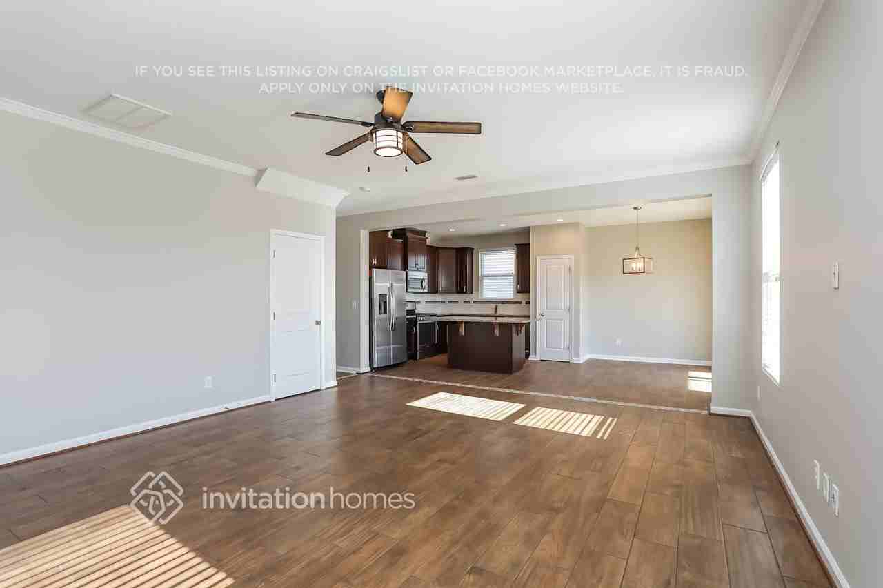 3952 White Kestrel Dr - Photo 3 of 16