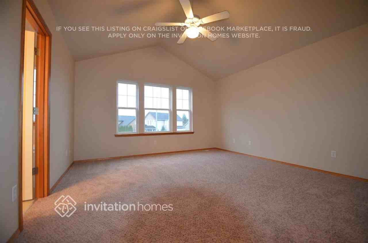 1705 Peach Park Ln - Photo 2 of 11