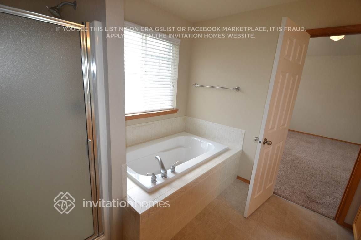 1705 Peach Park Ln - Photo 7 of 11