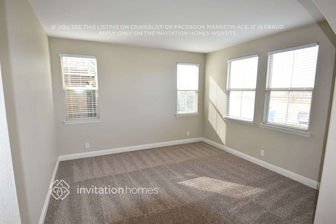 4039 Huston Way - Photo 6 of 9