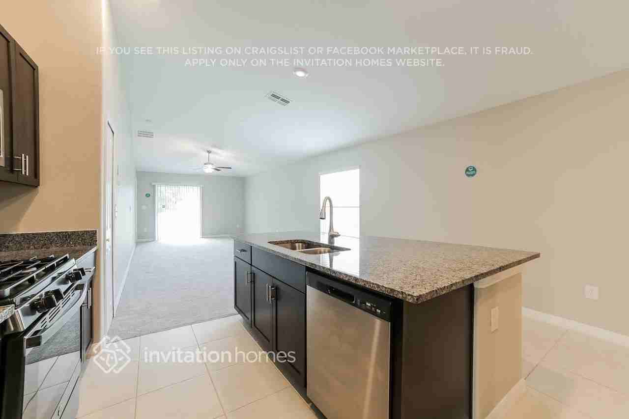 3712 86th St E - Photo 6 of 17