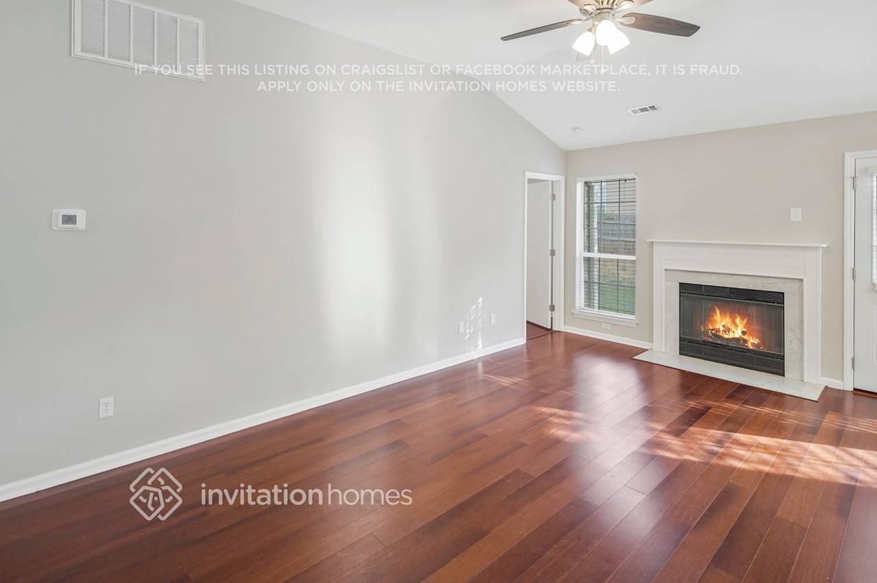 9102 Eaker Ct - Photo 3 of 27