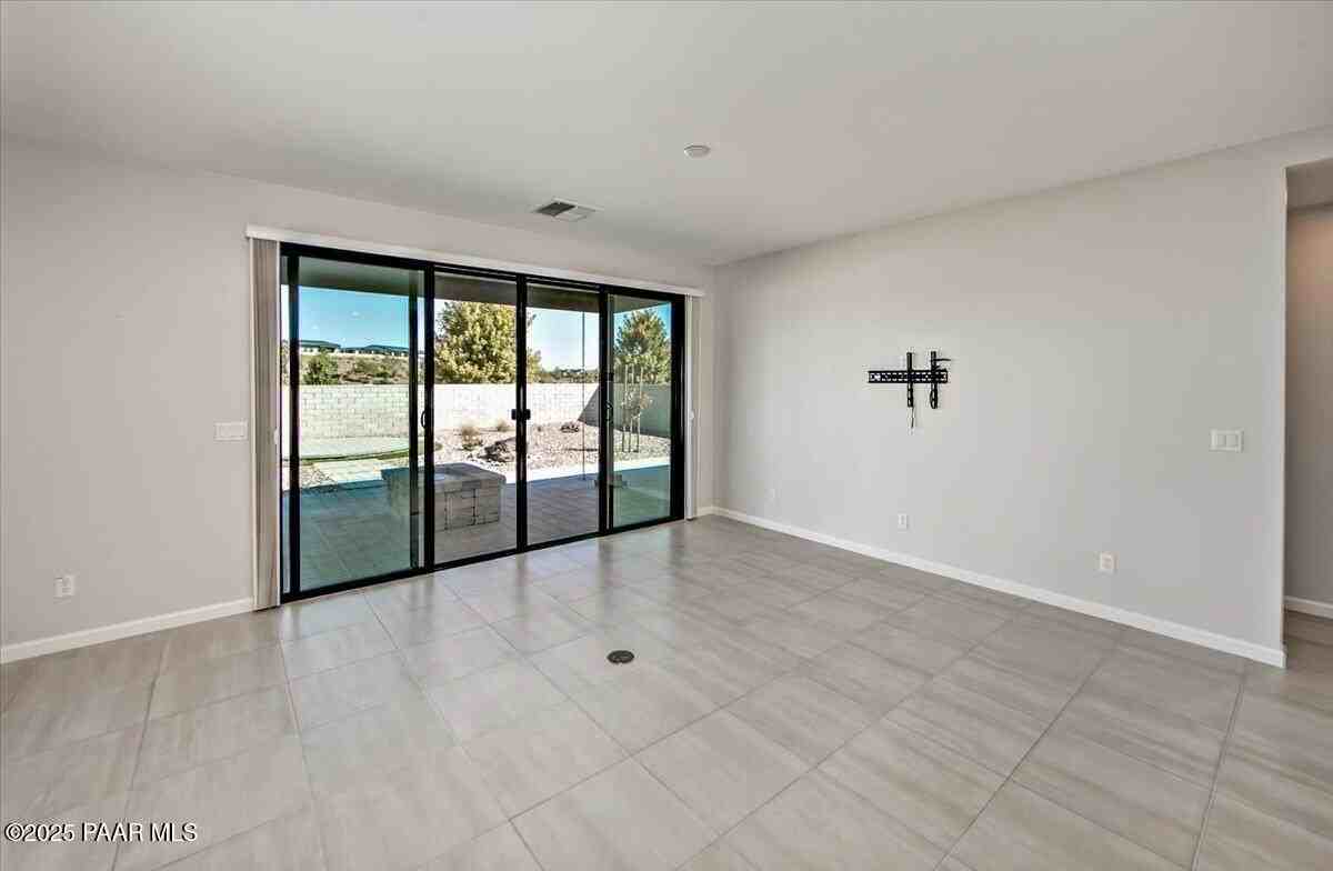 5744 E Killen Loop - Photo 6 of 50