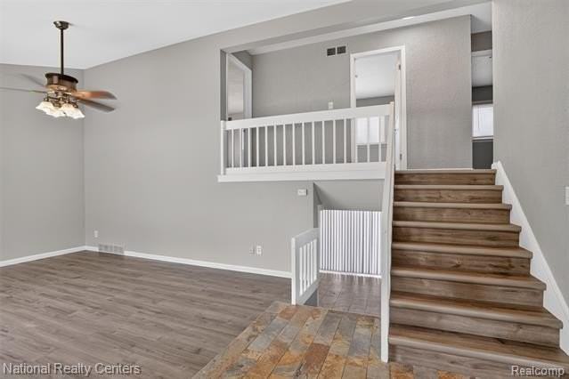 29648 Hillbrook St - Photo 4 of 34