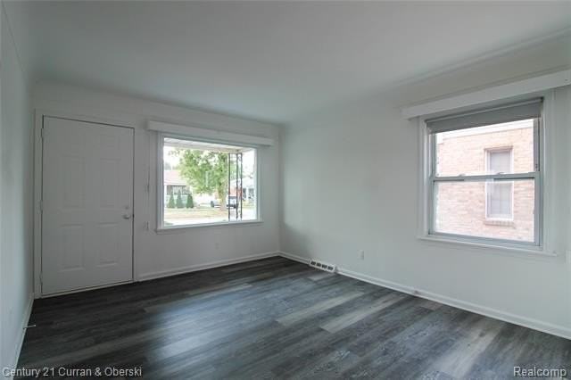 6832 Norborne Ave - Photo 3 of 17