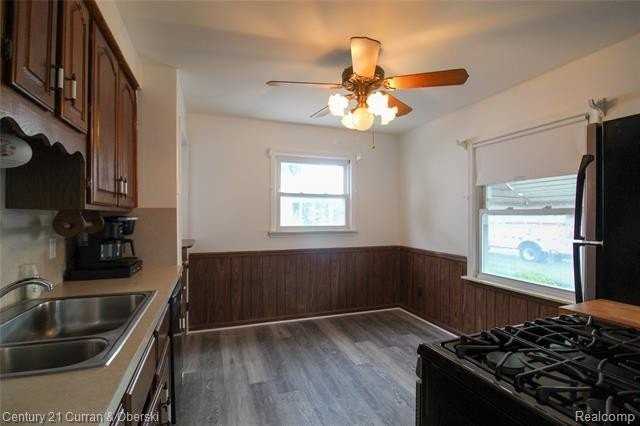 6832 Norborne Ave - Photo 4 of 17