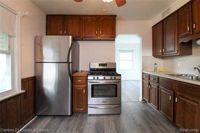 6832 Norborne Ave - Photo 5 of 17