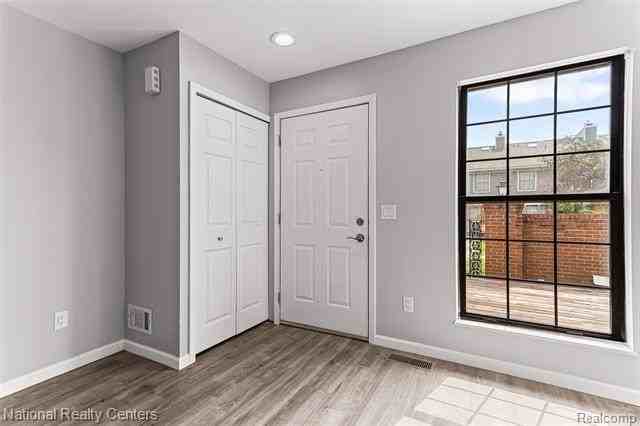 38860 Country Cir - Photo 5 of 29