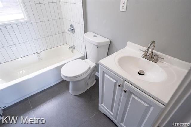 1668 Blaine St - Photo 7 of 31