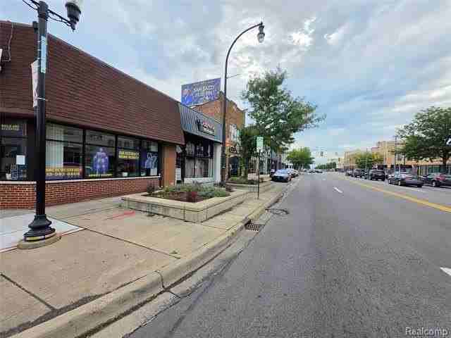 13333 Michigan Ave - Photo 5 of 24