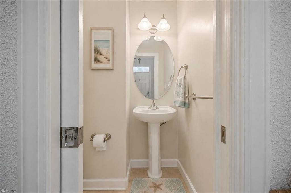 1177 Treefern Dr - Photo 4 of 39