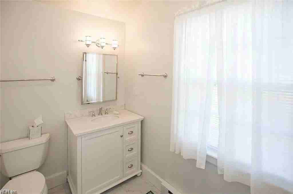 119 53rd St - Photo 5 of 11