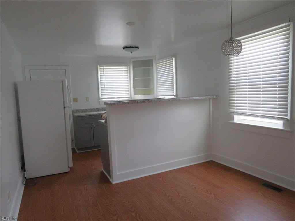 6665 Hudson Ave - Photo 6 of 19
