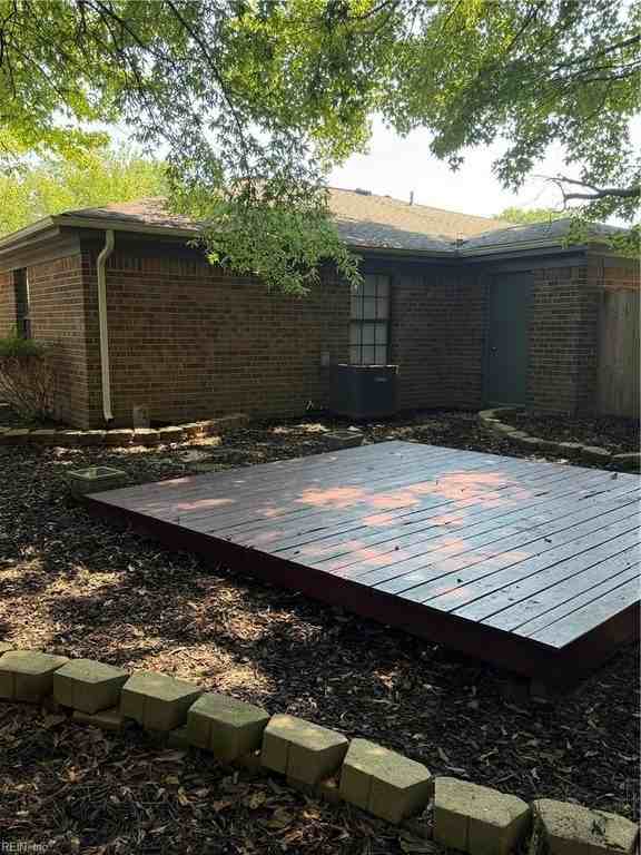 6125 Brookwood Dr #B - Photo 4 of 11