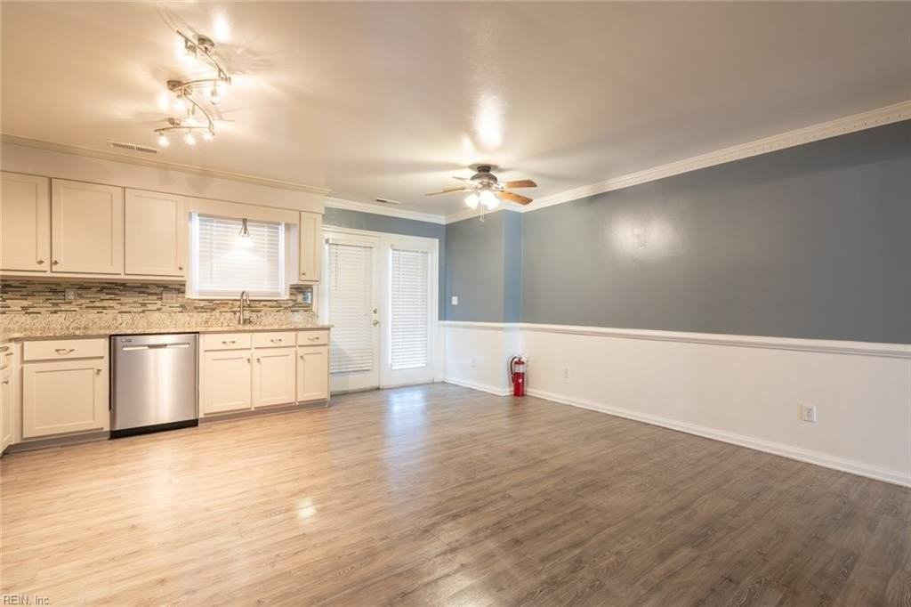 5518 Gates Landing Rd - Photo 4 of 44